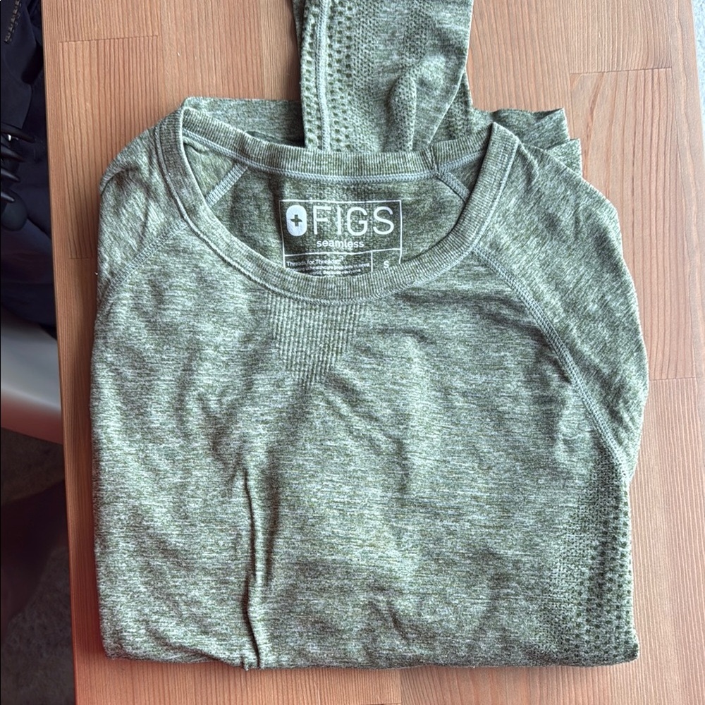 FIGS Salta Seamless Longsleeve Underscrub